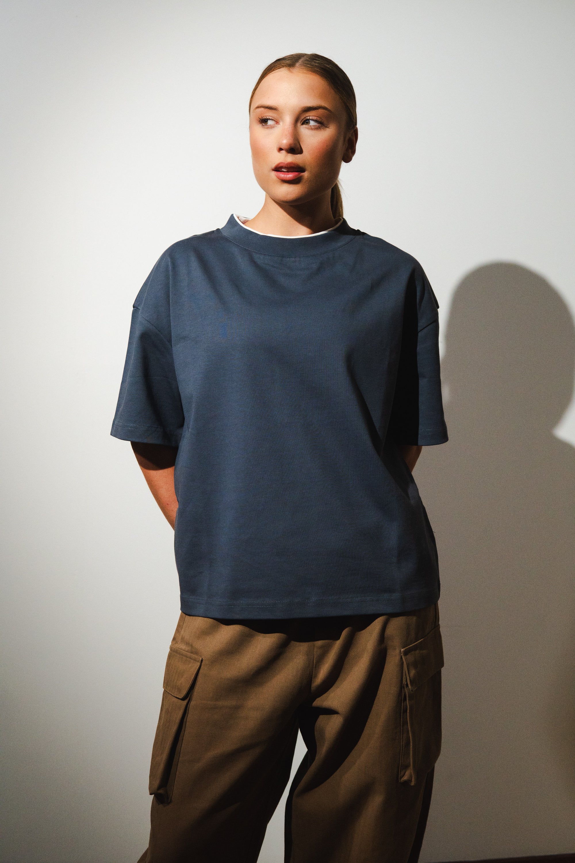 V2 Tee - deep sea