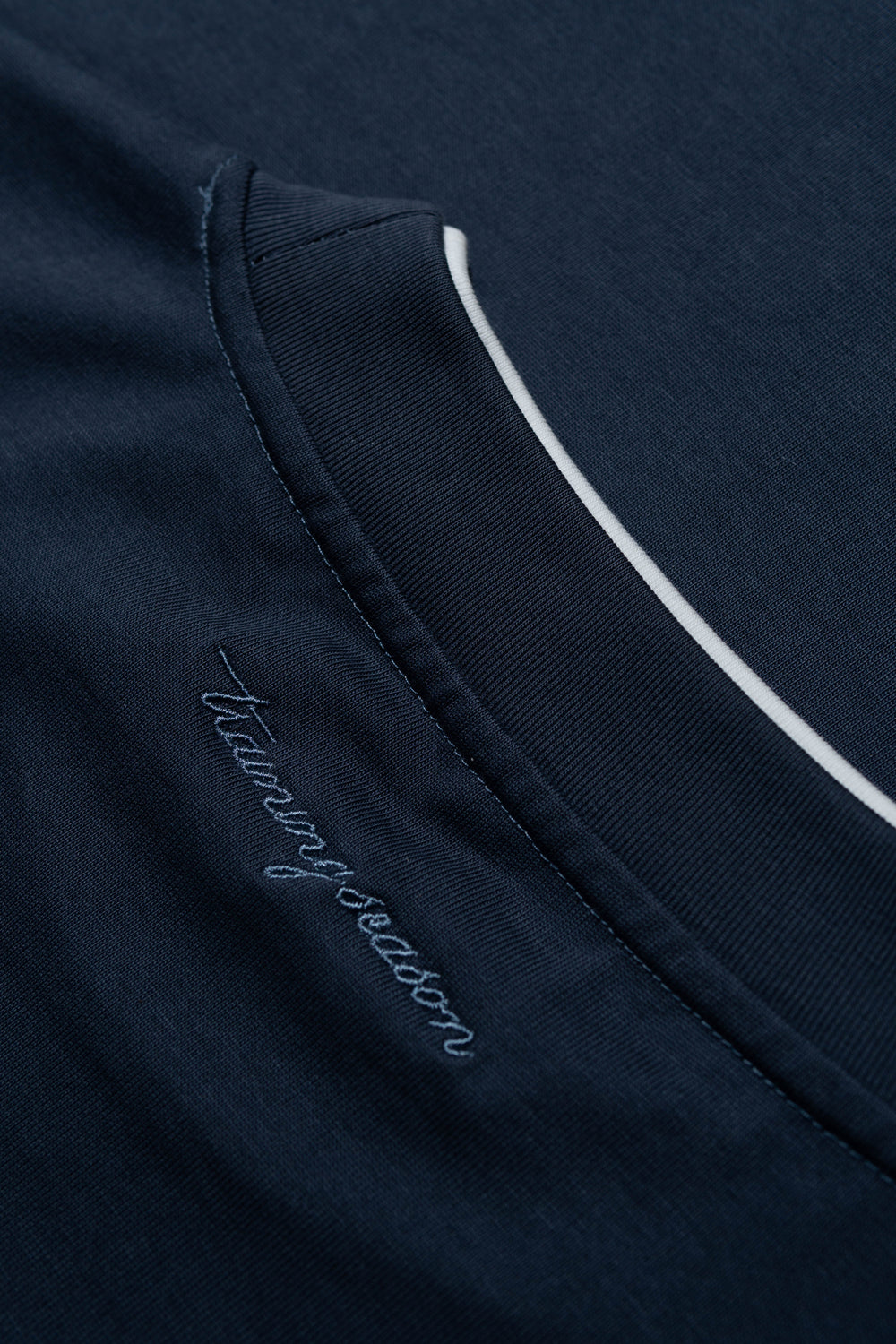 V2 Tee - deep sea